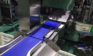 食品分級稱:雙撥桿自動(dòng)區(qū)分欠重、超重和合格品,精細(xì)化生產(chǎn)